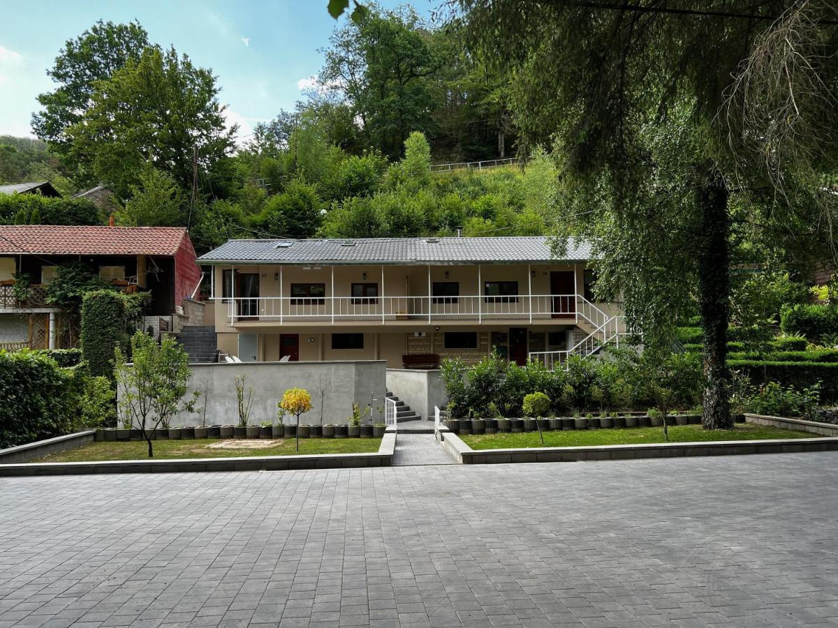 Laicas Lodge Dirbach Екстериор снимка